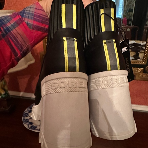 Sorel Women's Brex Heel Cozy Lace Boot - Picture 10 of 11